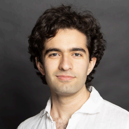 Octavio Lahiri Vourvoulias head shot