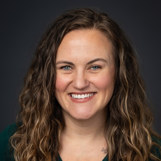 Sarah Searles head shot