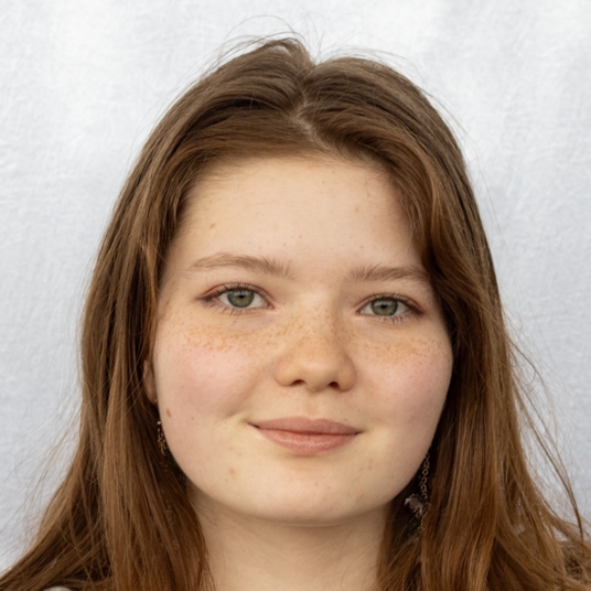 Tatyana Aminova (Ensemble) head shot