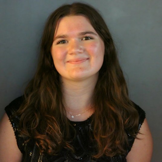 Claire Warren head shot