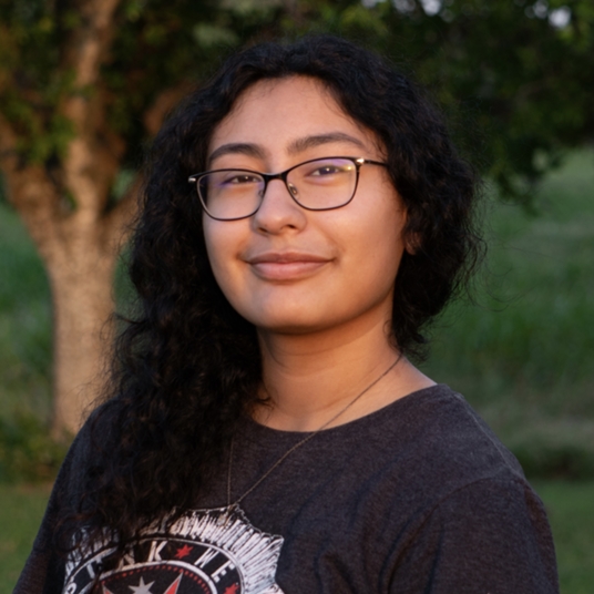 ELENA CERDA (She/Her, They/Them) head shot