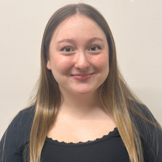 Chloe Reinstadtler head shot