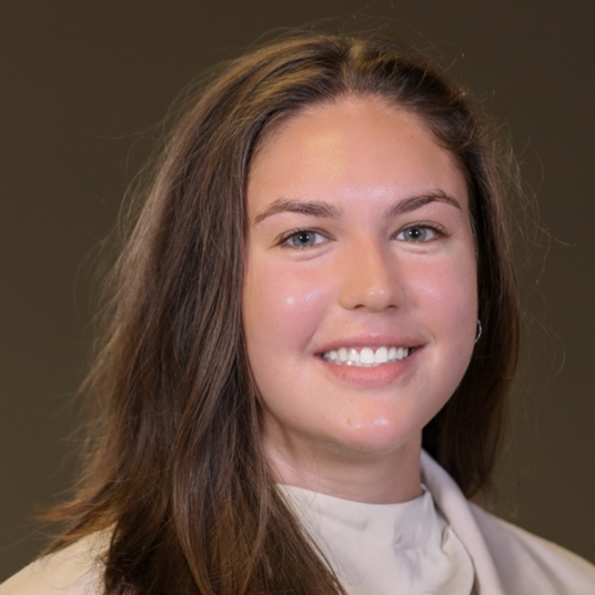 Emma Winder head shot