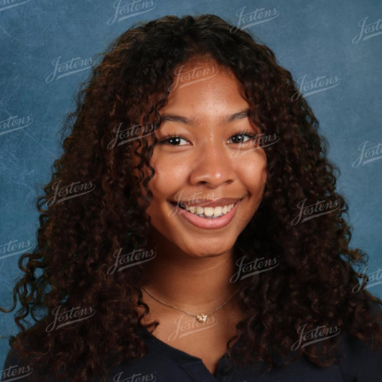 Sienna Lash head shot