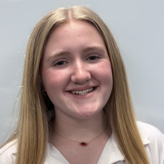 Molly Rivers head shot