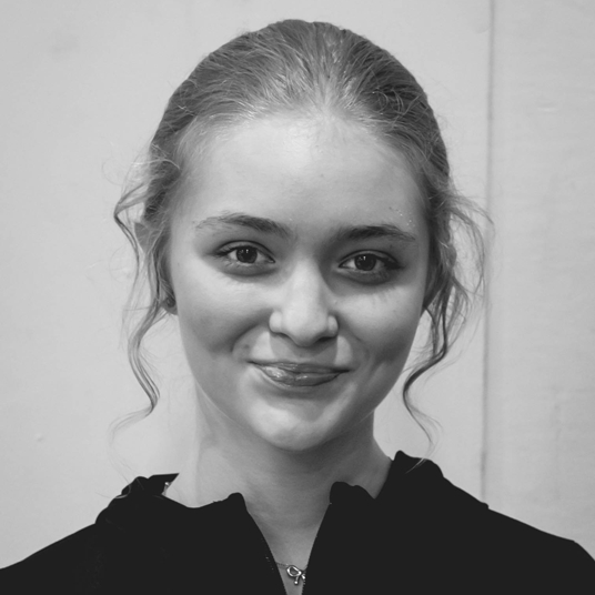 Gretchen Surman head shot