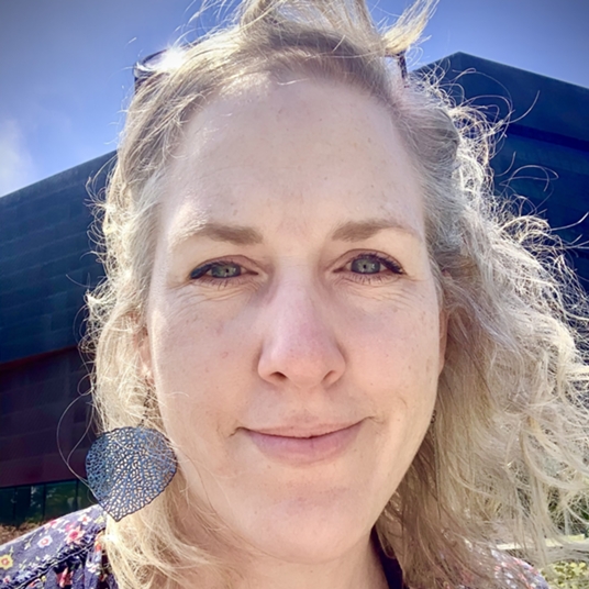 Heather Isaacs head shot