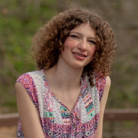 Alyssa Knoodle head shot