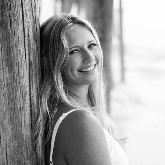 Kirra Wolf* head shot