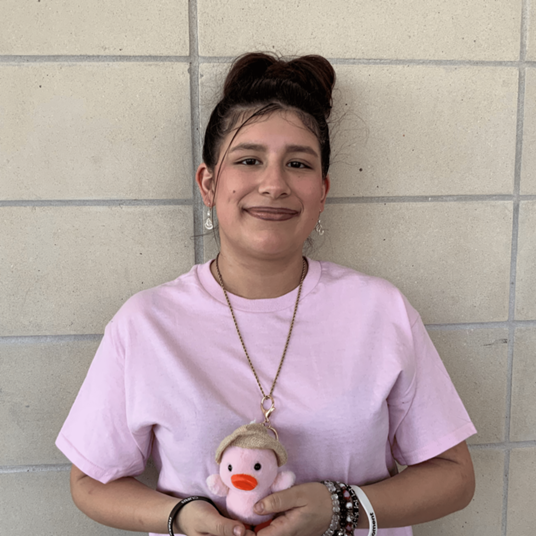 Devine Briseño☆ head shot