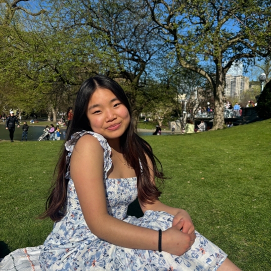 Angie Li head shot