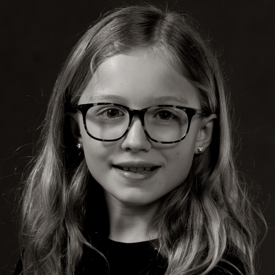 Ruth Aull (Stage Crew) head shot