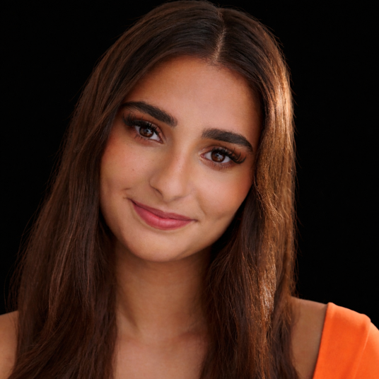 Meera Ayyar  head shot