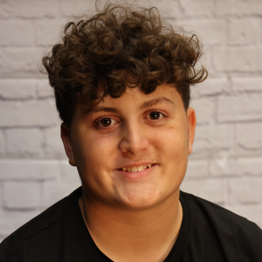 Carter Verlinghieri head shot