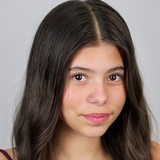 Zoe Figueroa head shot
