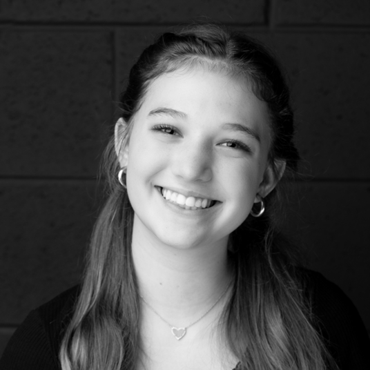 Elena Popoli head shot