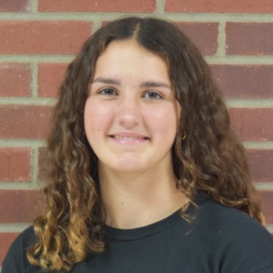 Hallie Head^ head shot