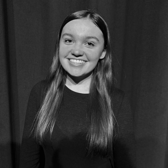 Kelly Nide +* head shot