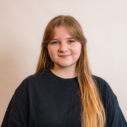 Leah Jeffries+ head shot