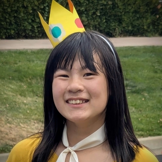 Karis Quach head shot