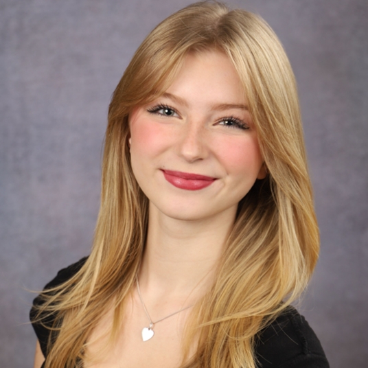 Cay Grosch head shot